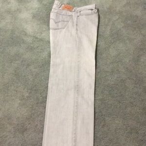 Like new Levi. 505 light gray jeans